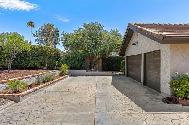 22620 Blue Teal, Canyon Lake, CA 92587
