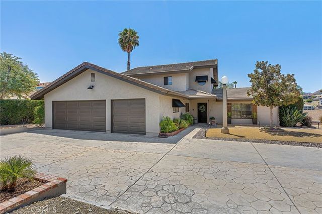 22620 Blue Teal, Canyon Lake, CA 92587
