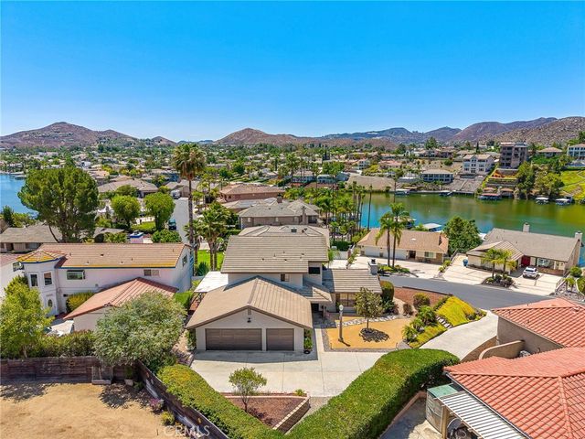 22620 Blue Teal, Canyon Lake, CA 92587