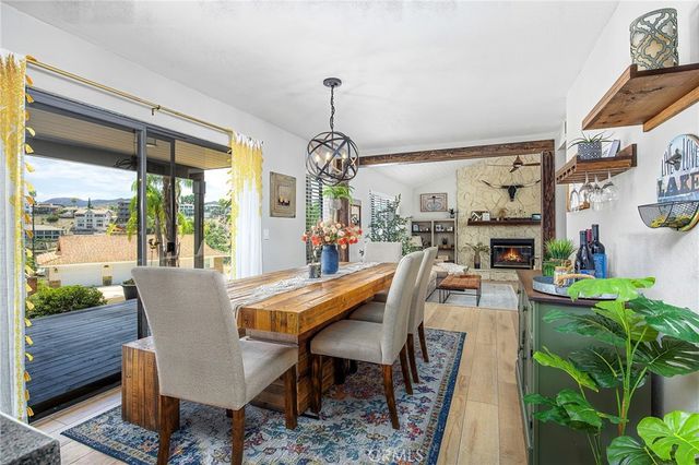 22620 Blue Teal, Canyon Lake, CA 92587
