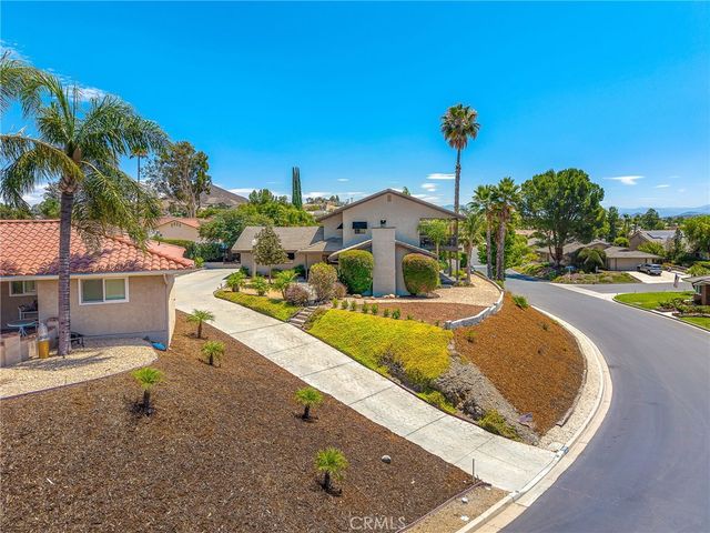 22620 Blue Teal, Canyon Lake, CA 92587