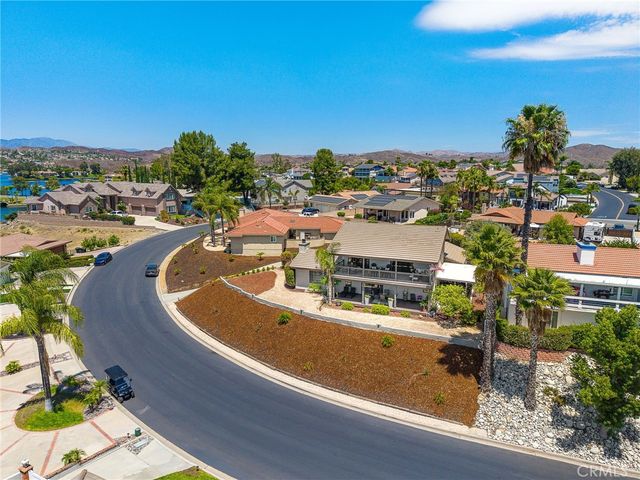 22620 Blue Teal, Canyon Lake, CA 92587