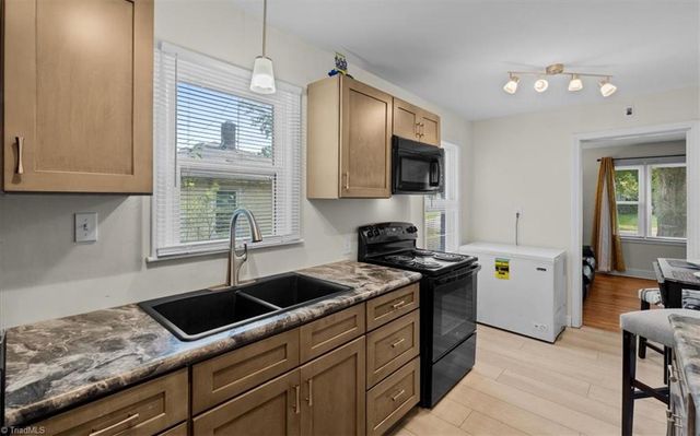 2723 Sink Street, Winston-salem, NC 27107