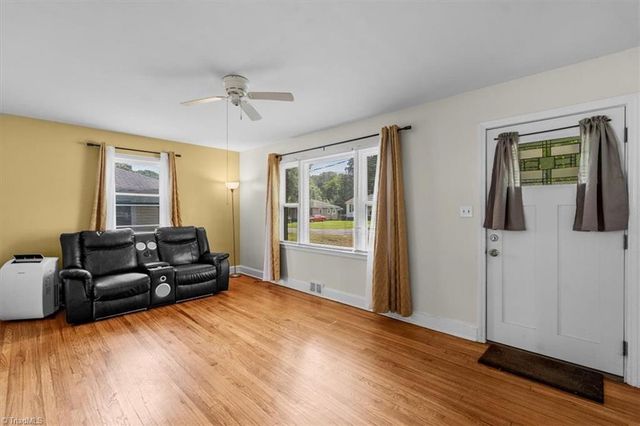 2723 Sink Street, Winston-salem, NC 27107