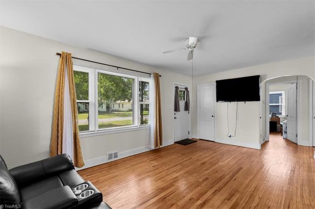 2723 Sink Street, Winston-salem, NC 27107