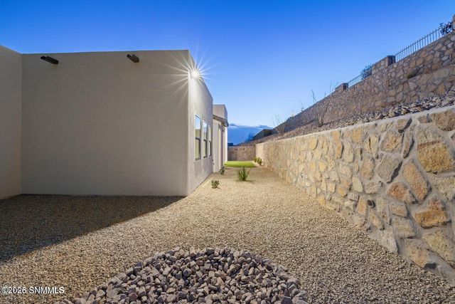 2901 E East Springs Road, Las Cruces, NM 88011