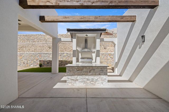 2901 E East Springs Road, Las Cruces, NM 88011