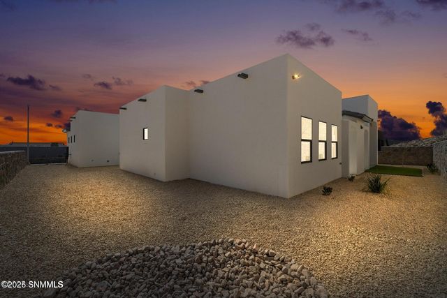 2901 E East Springs Road, Las Cruces, NM 88011