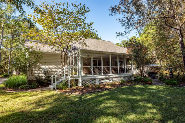 5950 Lowell Reed Road, Ravenel, SC 29470
