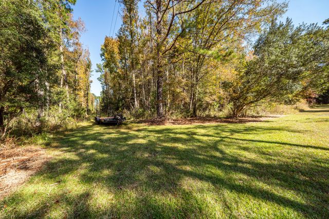 5950 Lowell Reed Road, Ravenel, SC 29470