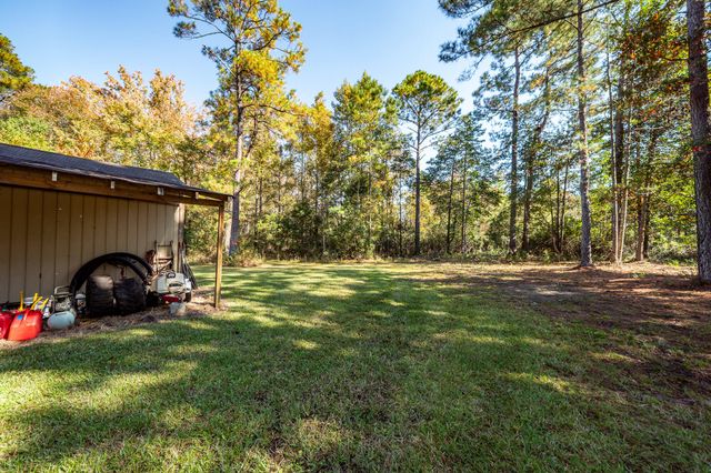 5950 Lowell Reed Road, Ravenel, SC 29470