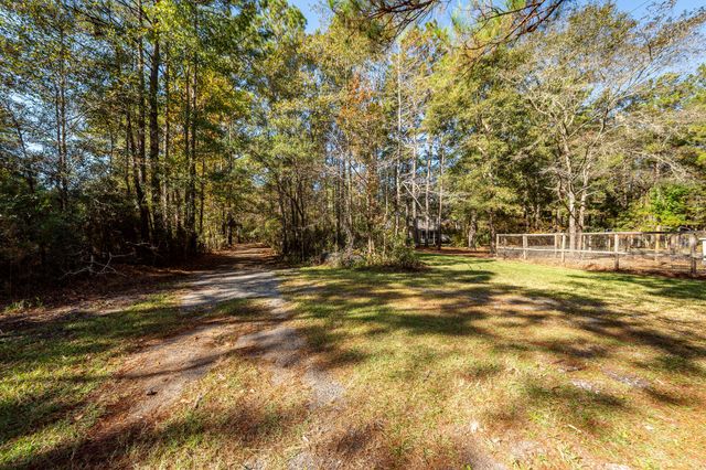 5950 Lowell Reed Road, Ravenel, SC 29470