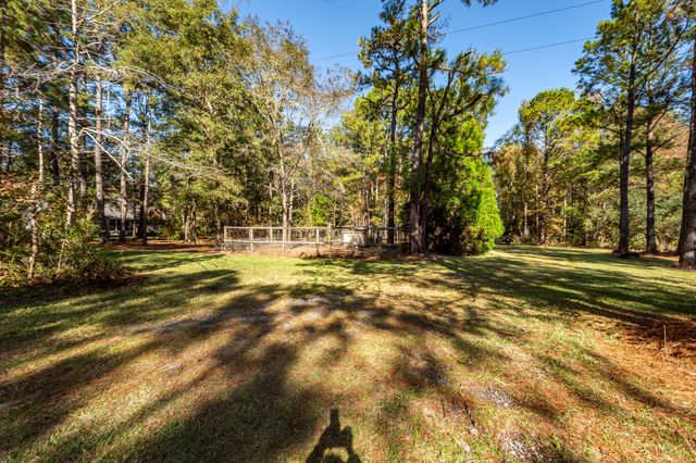 5950 Lowell Reed Road, Ravenel, SC 29470