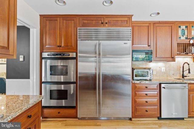 12007 TURF LN, Reston, VA 20191