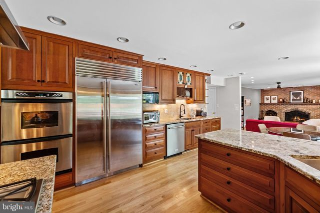 12007 TURF LN, Reston, VA 20191