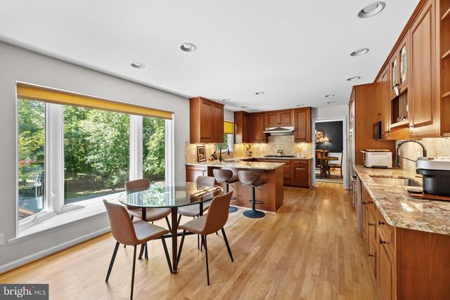 12007 TURF LN, Reston, VA 20191