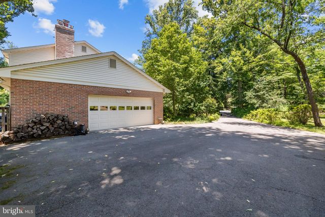 12007 TURF LN, Reston, VA 20191