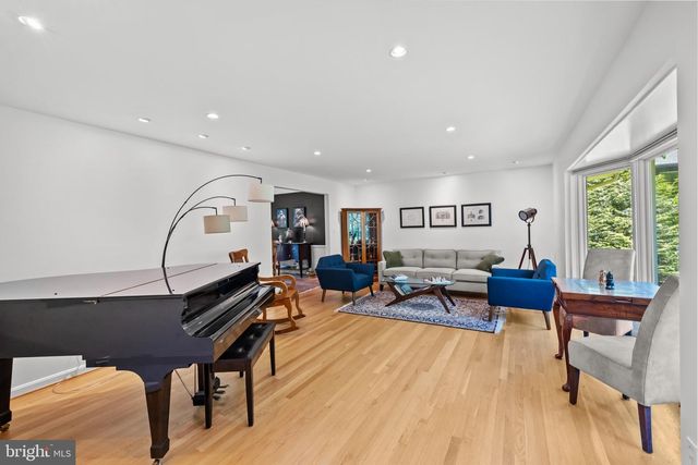 12007 TURF LN, Reston, VA 20191