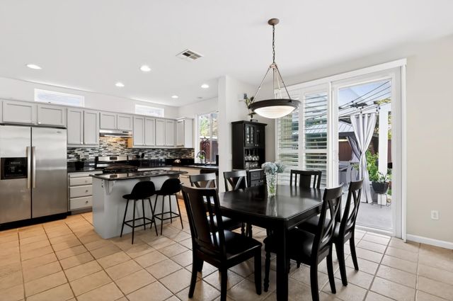 1625 Headslane Rd, West Sacramento, CA 95691