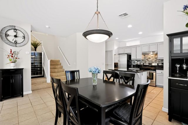 1625 Headslane Rd, West Sacramento, CA 95691
