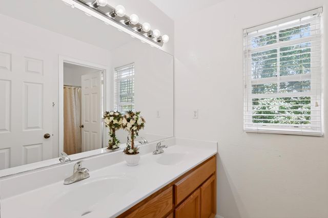 1625 Headslane Rd, West Sacramento, CA 95691