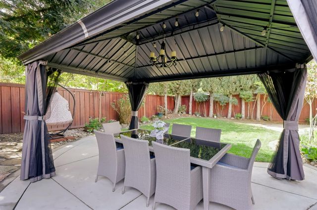 1625 Headslane Rd, West Sacramento, CA 95691