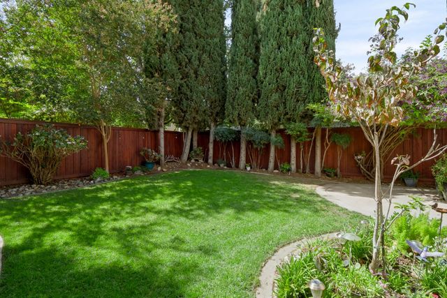 1625 Headslane Rd, West Sacramento, CA 95691