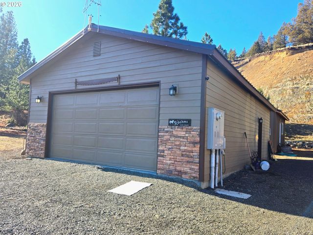 217 Elkview Dr., Canyon City, OR 97820