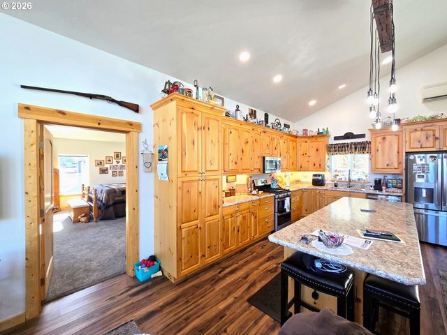 217 Elkview Dr., Canyon City, OR 97820