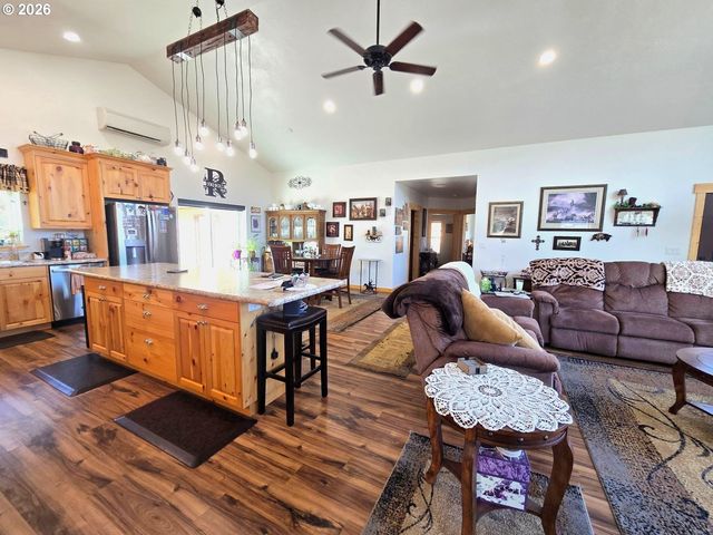 217 Elkview Dr., Canyon City, OR 97820