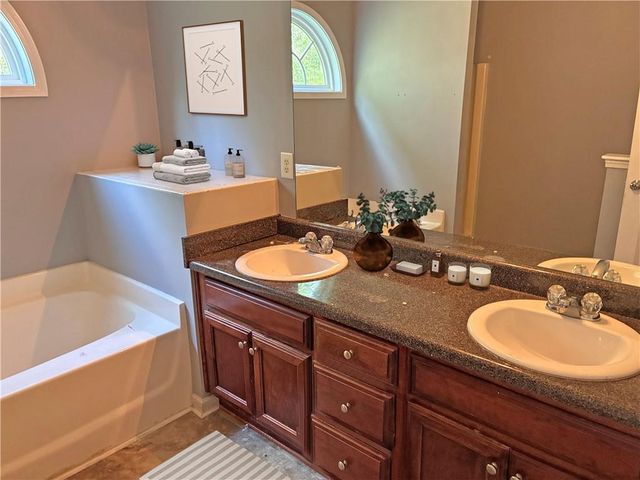 317 Peachtree Circle, Hampton, GA 30228