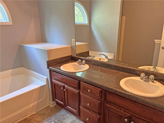 317 Peachtree Circle, Hampton, GA 30228