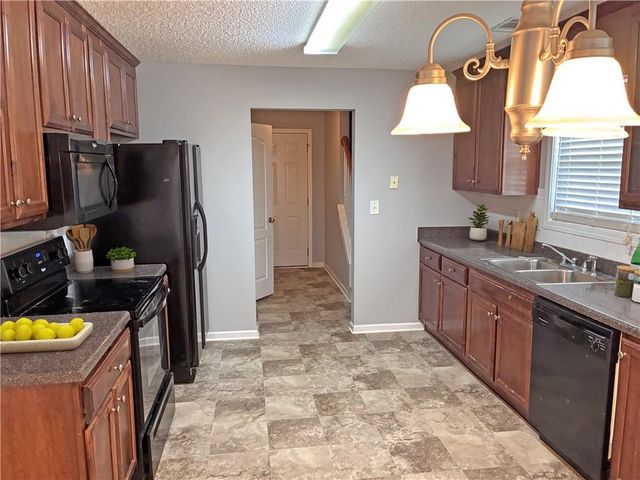 317 Peachtree Circle, Hampton, GA 30228