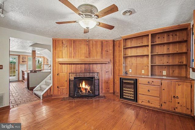 807 COLLEGE AVE, Fredericksburg, VA 22401