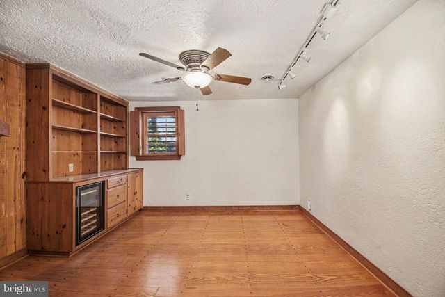 807 COLLEGE AVE, Fredericksburg, VA 22401