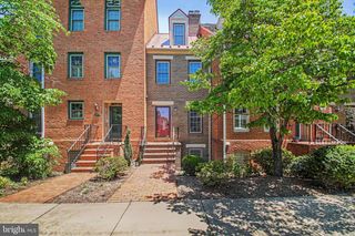 807 COLLEGE AVE, Fredericksburg, VA 22401