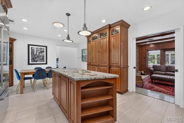 11 High Acres Drive, St Louis, MO 63132