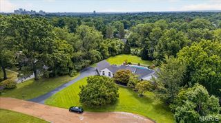 11 High Acres Drive, St Louis, MO 63132