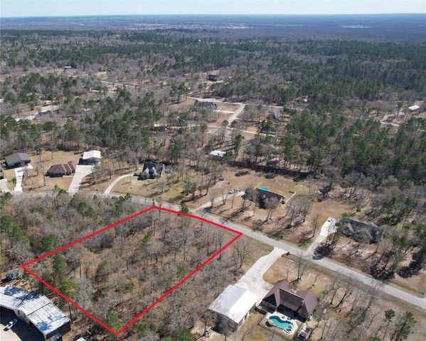 189 County Road 6323, Dayton, TX 77535