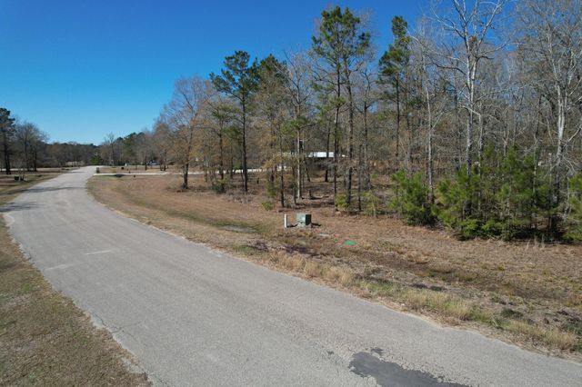 189 County Road 6323, Dayton, TX 77535