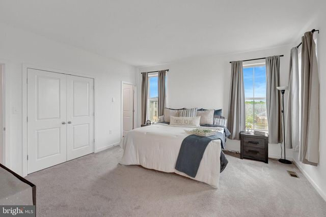 20941 BLUEBIRD SQ, Sterling, VA 20165