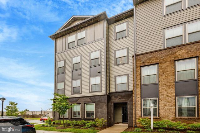 20941 BLUEBIRD SQ, Sterling, VA 20165