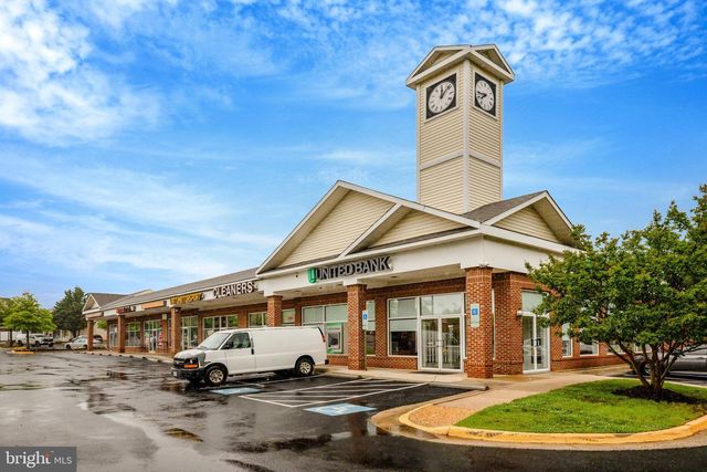 20941 BLUEBIRD SQ, Sterling, VA 20165