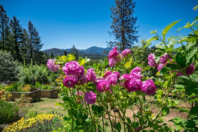 191 Foxwood Drive, Grants Pass, OR 97527