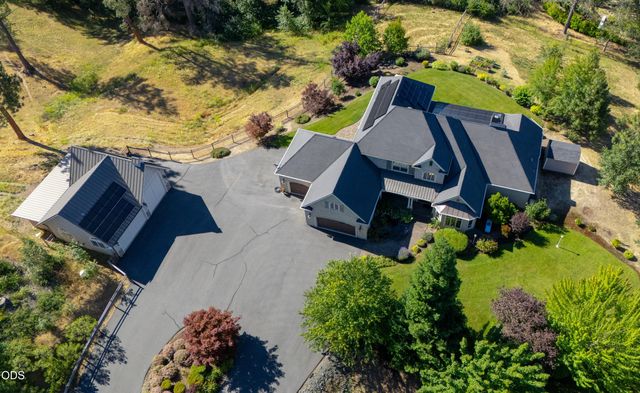 191 Foxwood Drive, Grants Pass, OR 97527