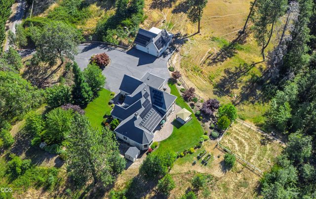 191 Foxwood Drive, Grants Pass, OR 97527