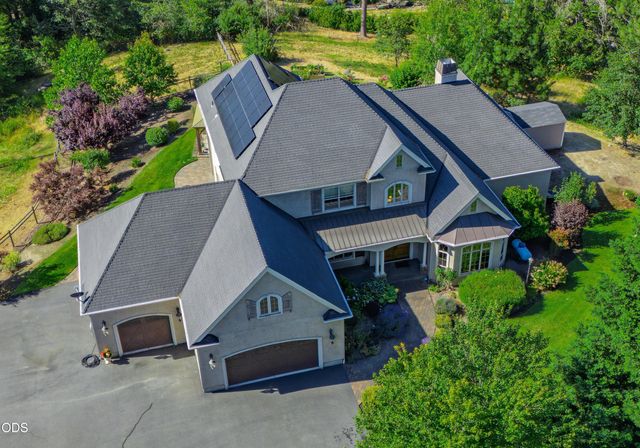 191 Foxwood Drive, Grants Pass, OR 97527