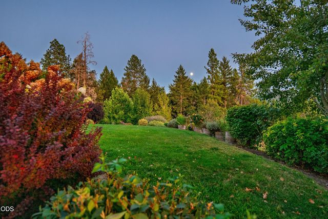 191 Foxwood Drive, Grants Pass, OR 97527