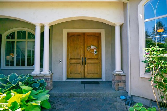 191 Foxwood Drive, Grants Pass, OR 97527