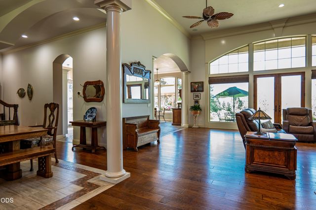 191 Foxwood Drive, Grants Pass, OR 97527